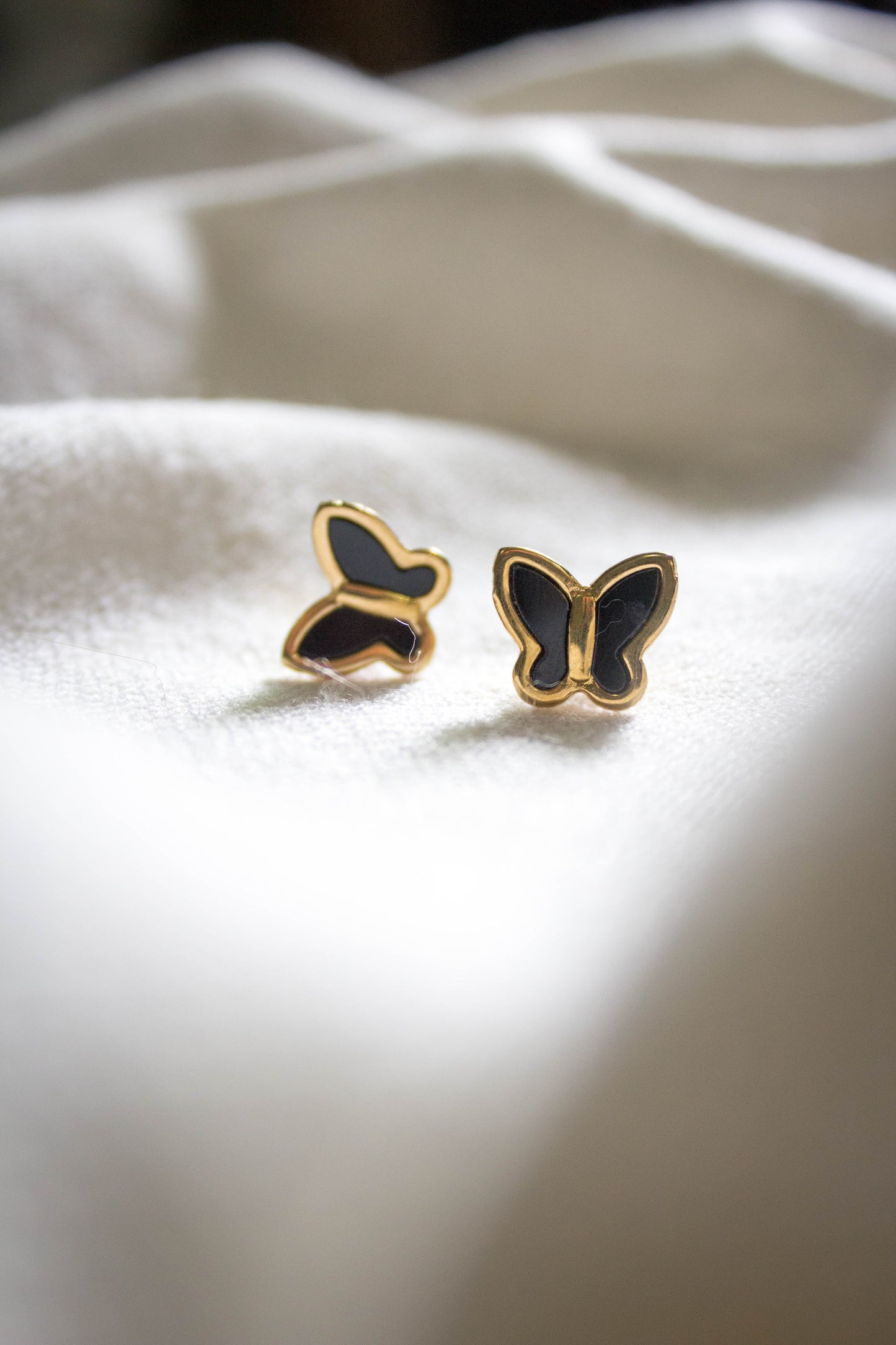 ONYX BUTTERFLY STUDS