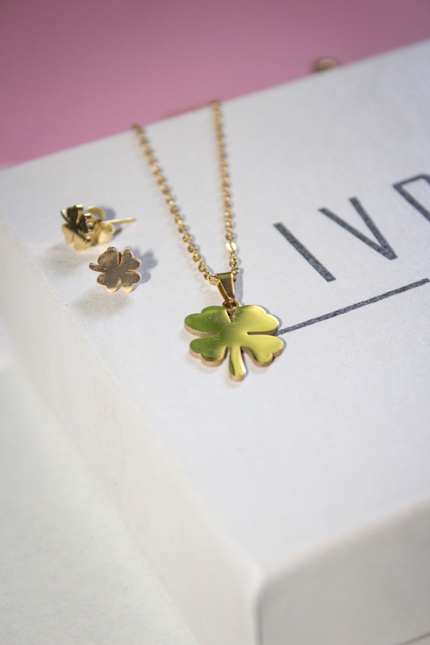 GOLD LEAF SET