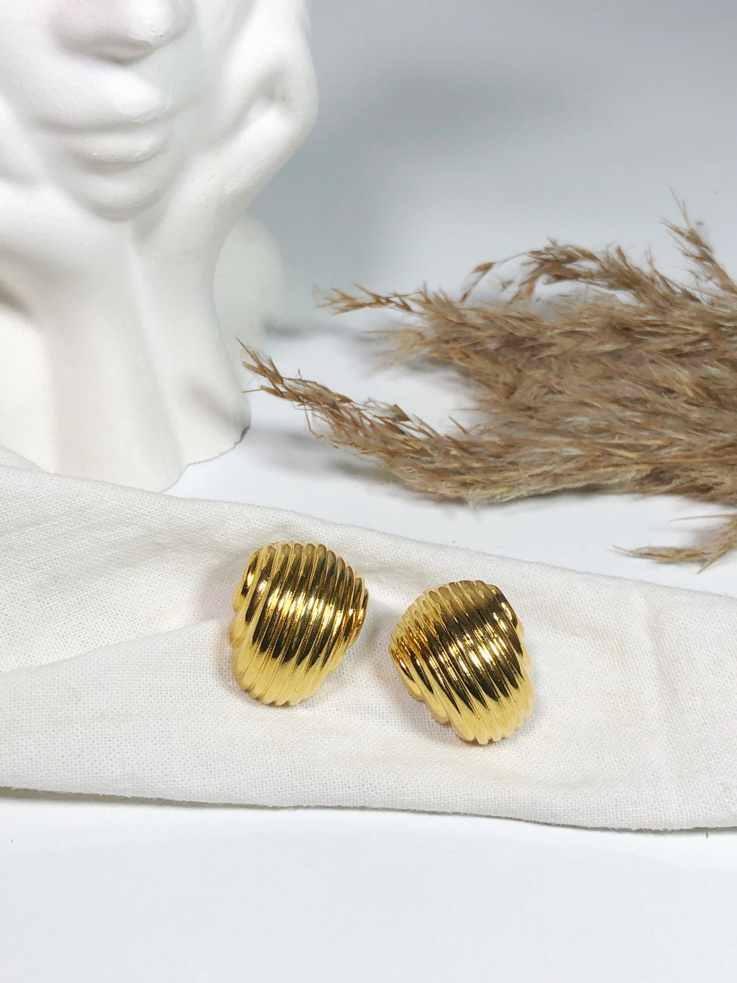 AROURA EARRINGS