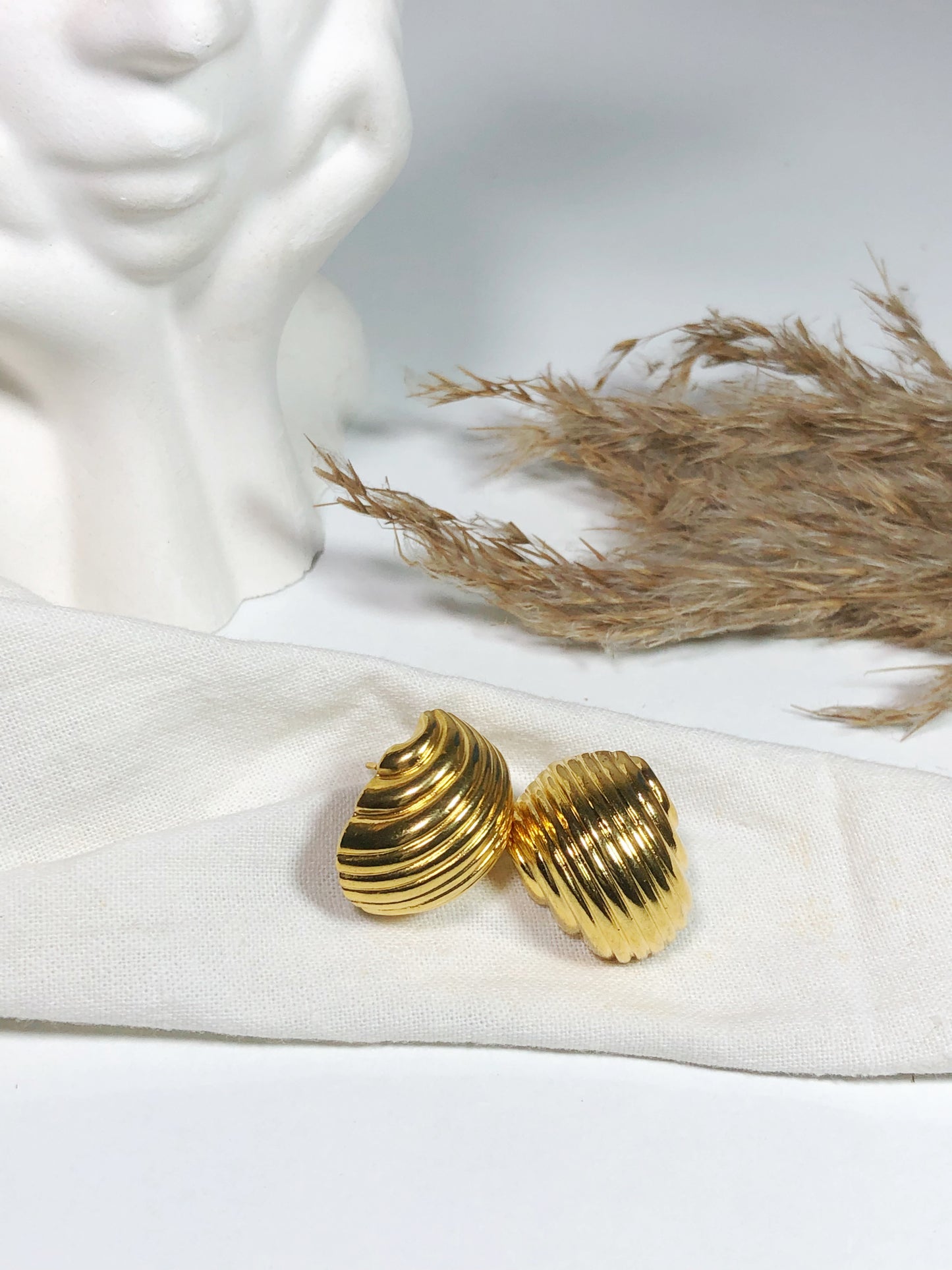AROURA EARRINGS