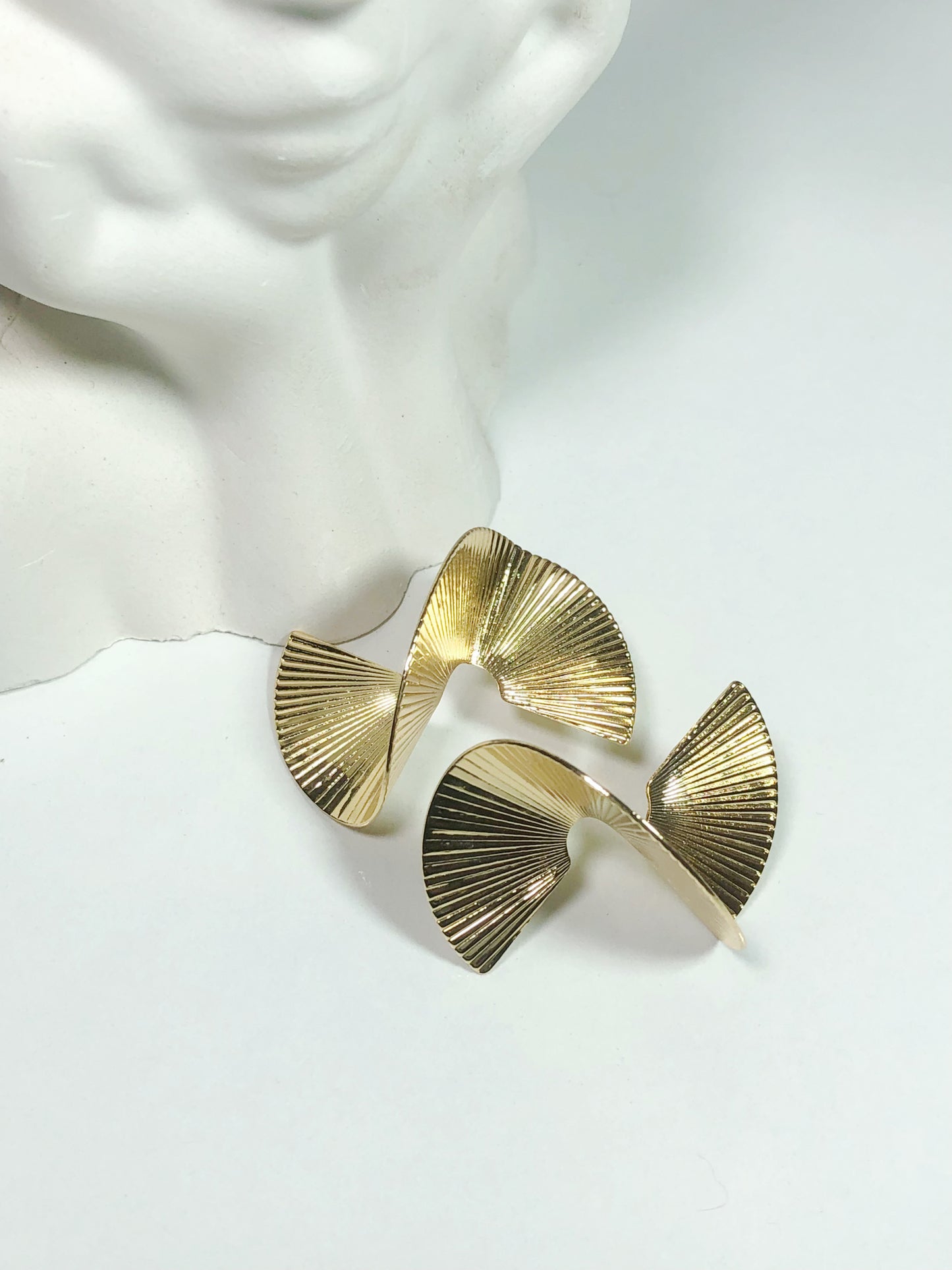 DAISY EARRINGS
