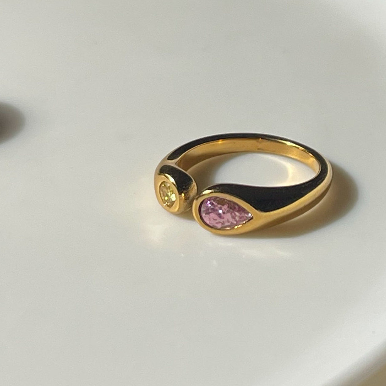 Oasis Ring