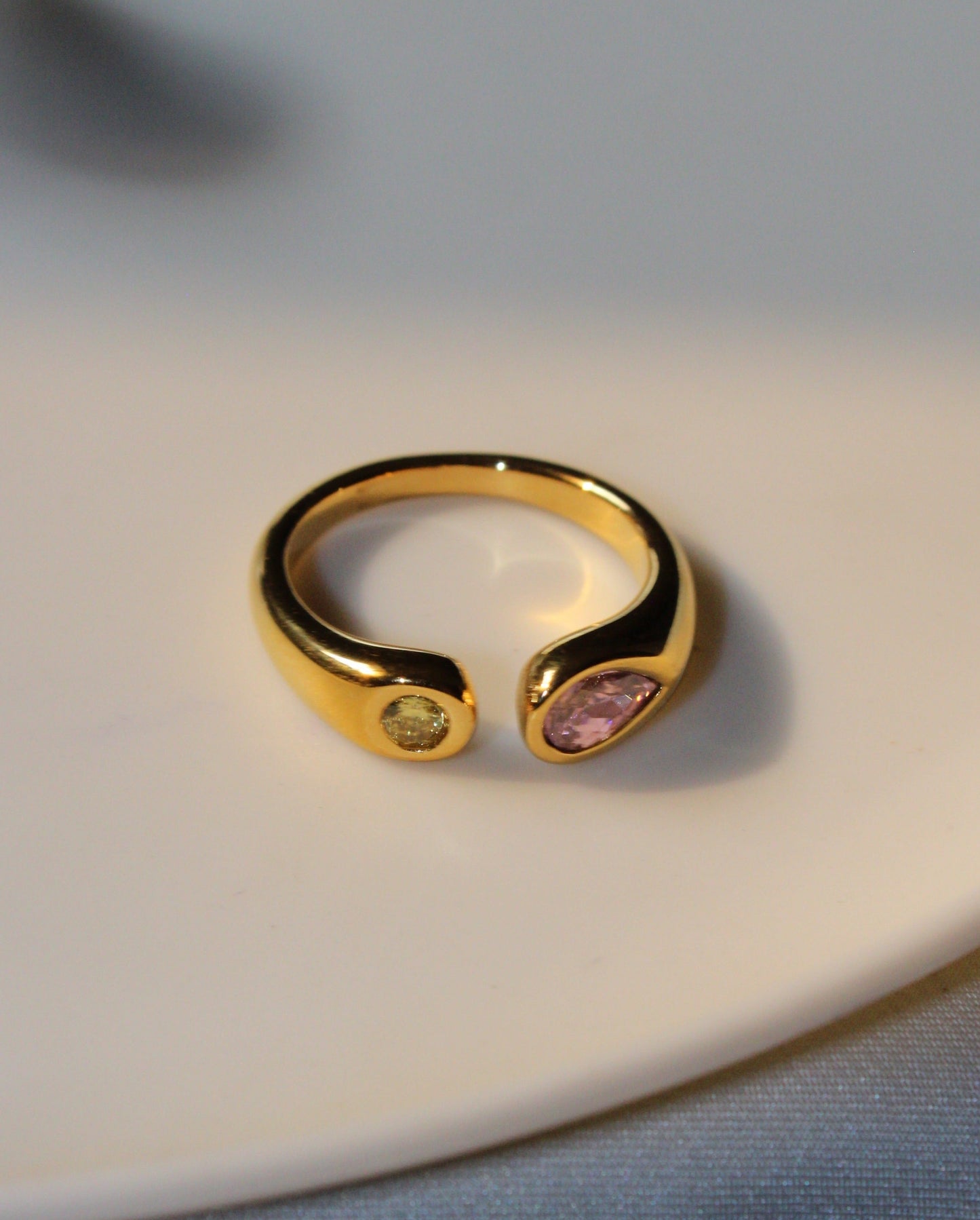 Oasis Ring