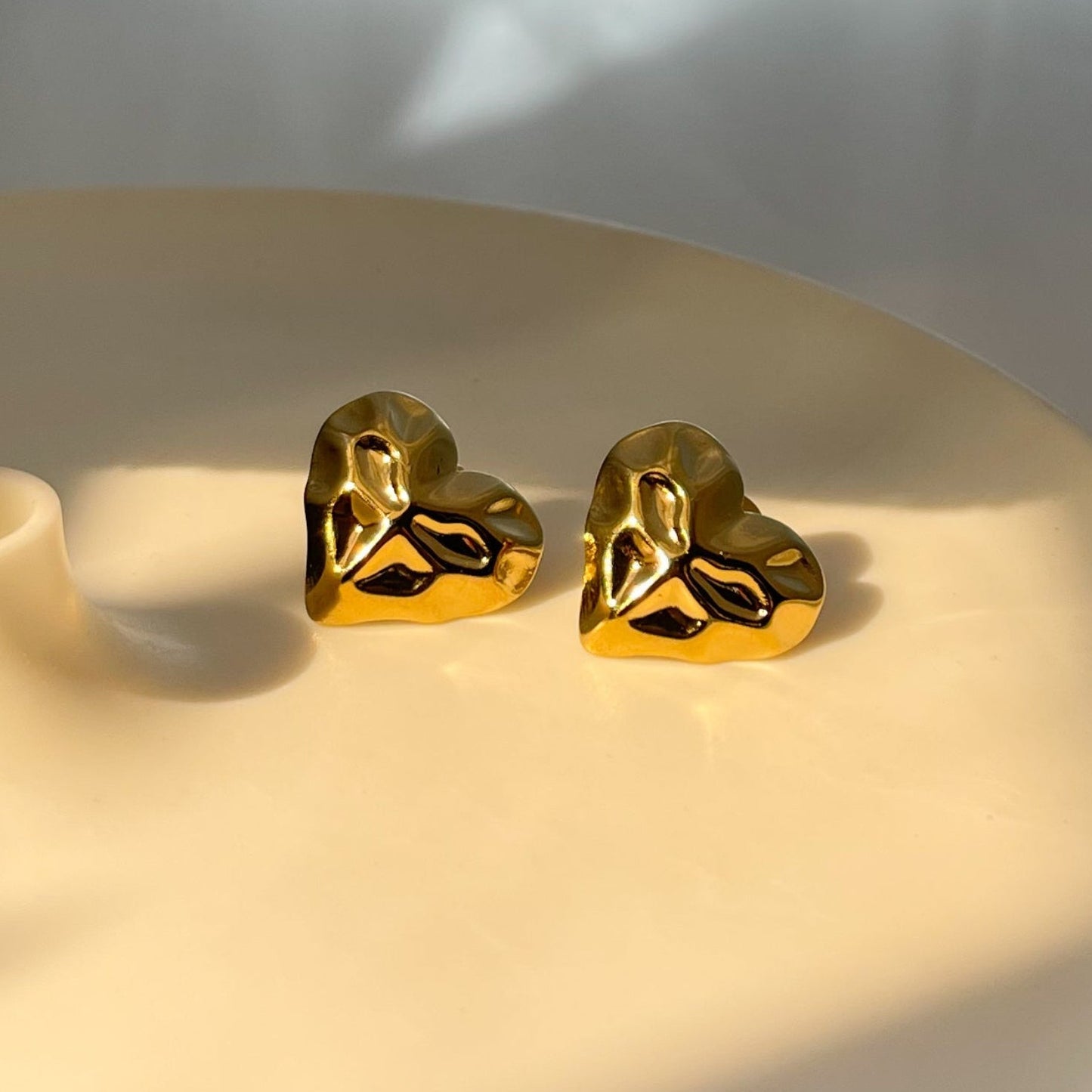 Heart Shell Earrings