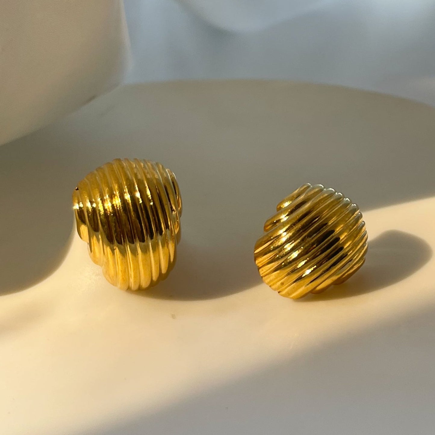 AROURA EARRINGS