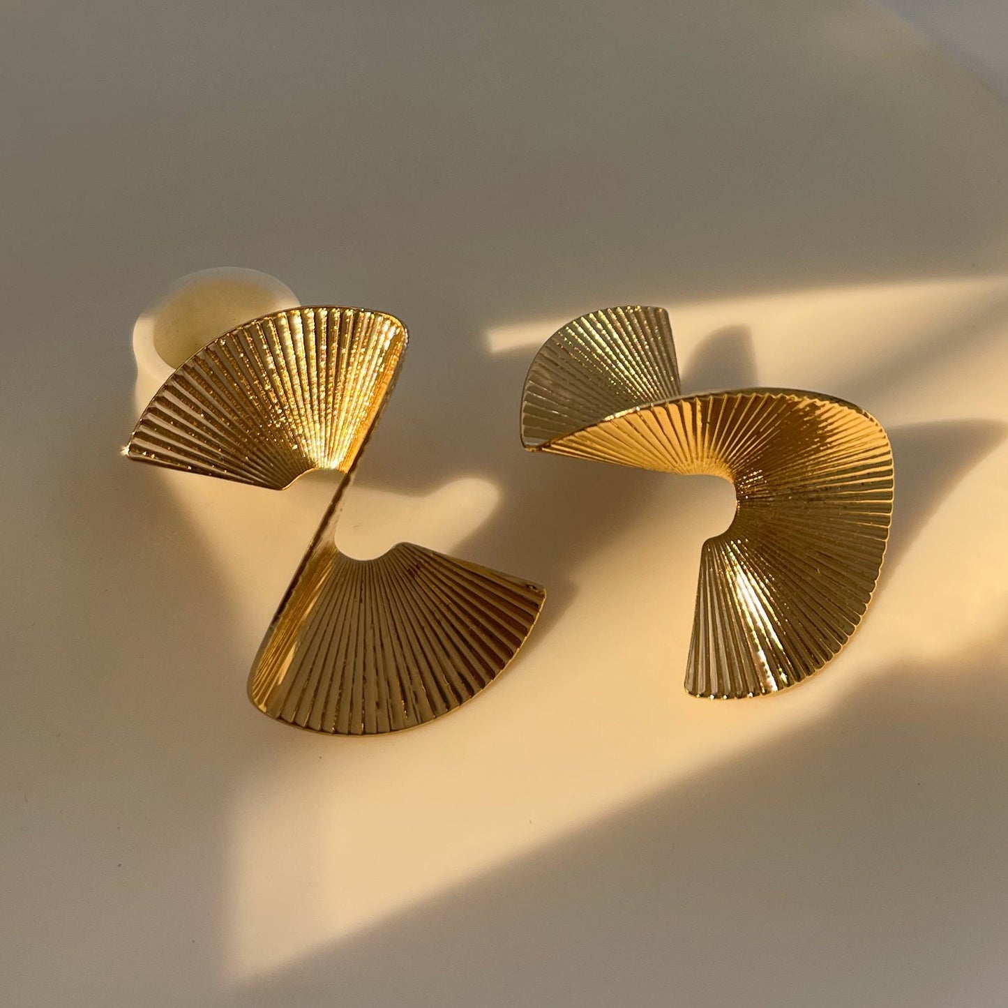 DAISY EARRINGS