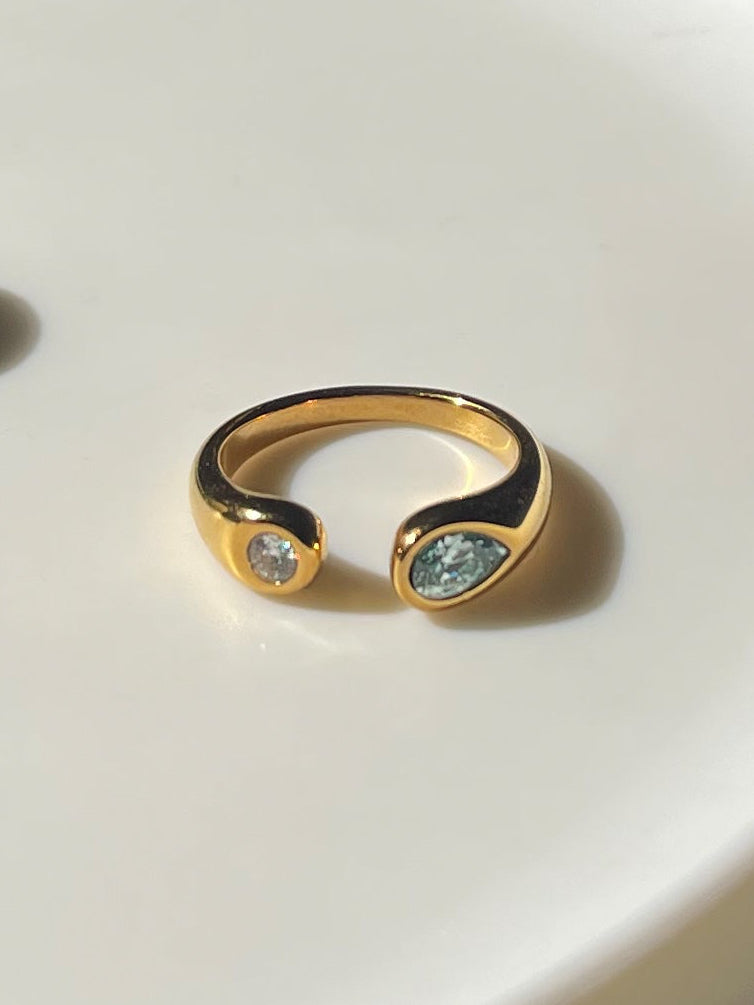 Amora Ring