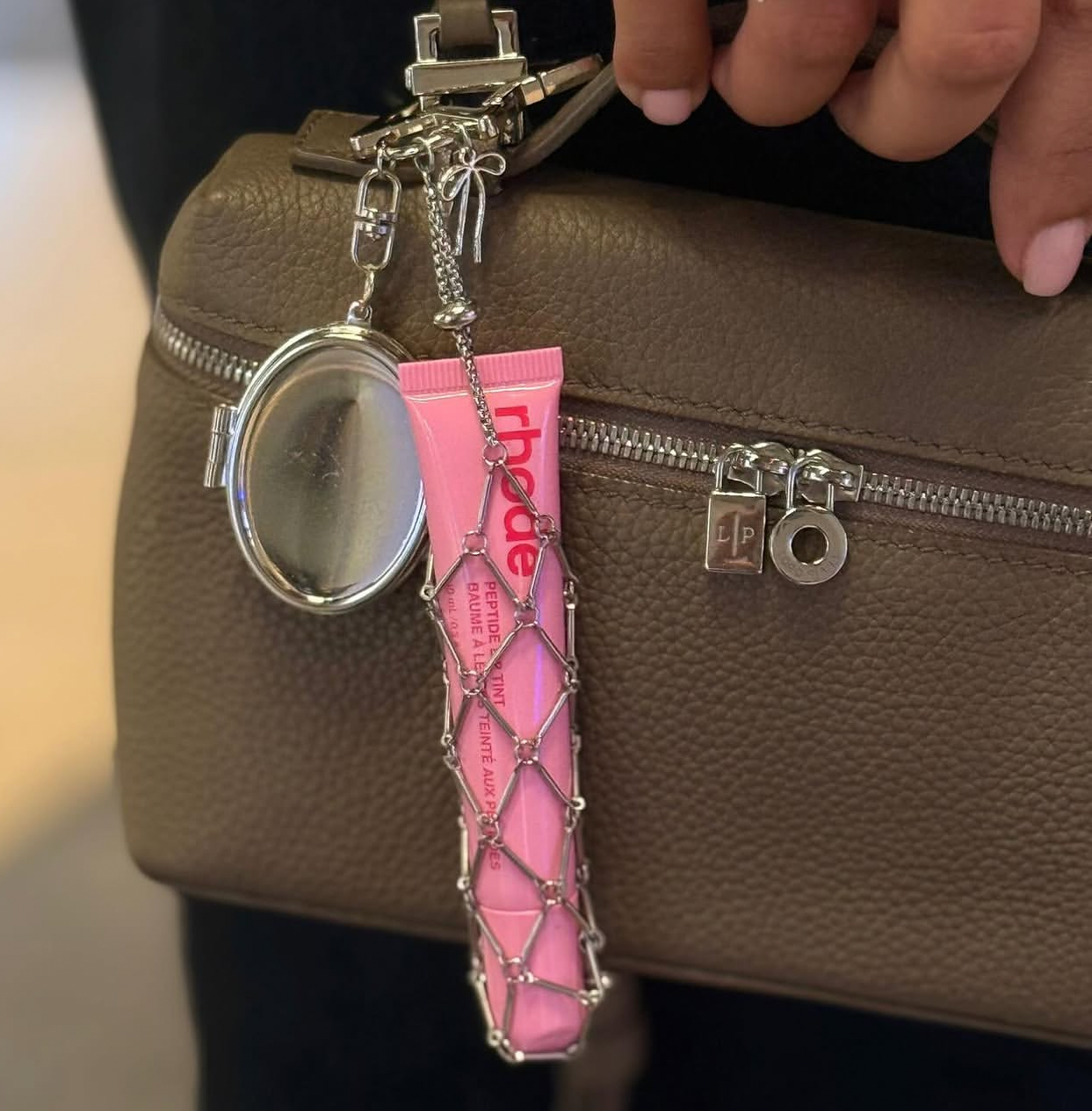 Gloss-On-The-Go Bag Charm (Star)