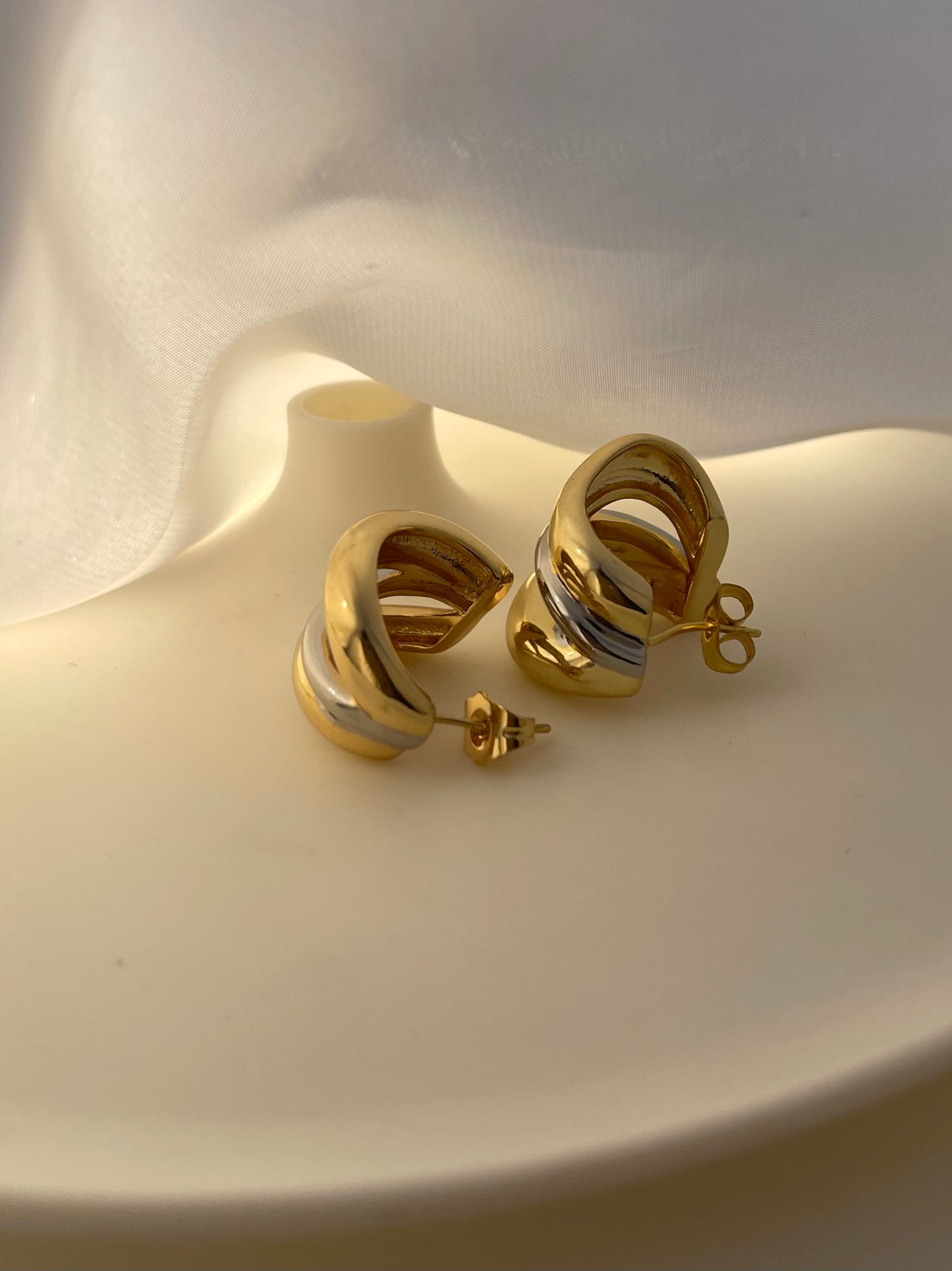 Dual Crush Studs