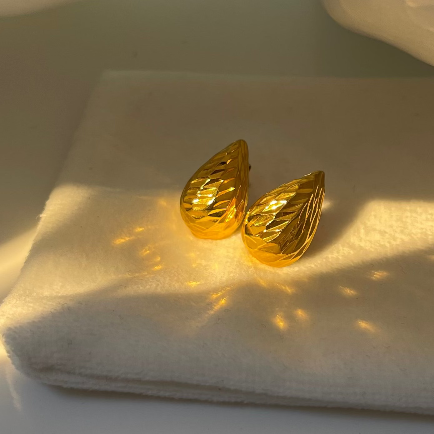 STELLA EARRINGS