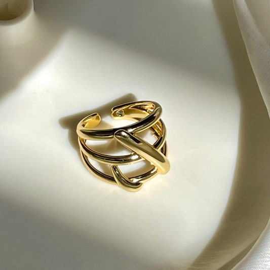Interlace Ring