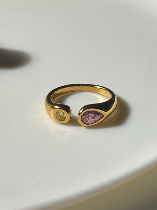 Oasis Ring